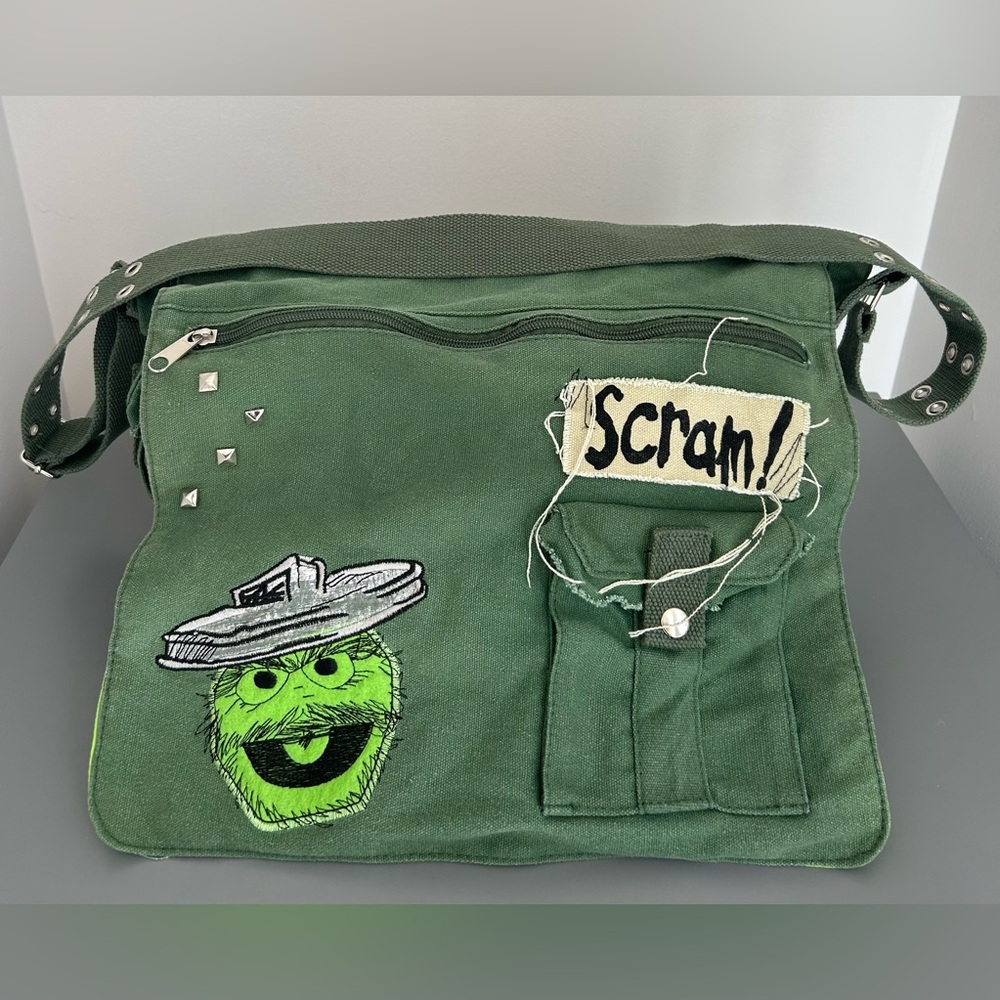 Rare Sesame Street Oscar the Grouch Messenger Bag • 2005 Collectible